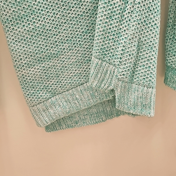 NWOT- Womens- SO- Hi-Low Hem Sweater (size: XL) - Picture 4 of 4